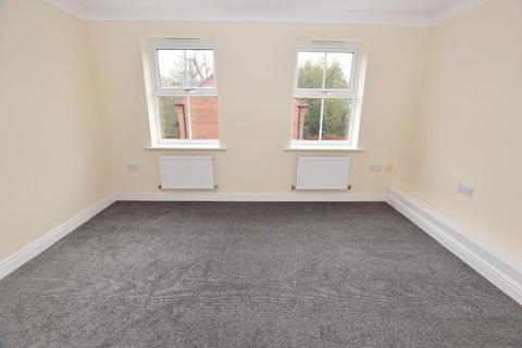 4 bedroom terraced house to rent, Montague Road, Smethwick