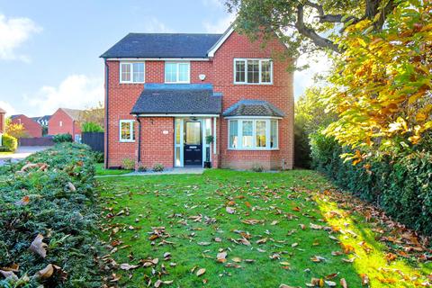 4 bedroom detached house for sale, Harmonds Wood Close, Broxbourne EN10