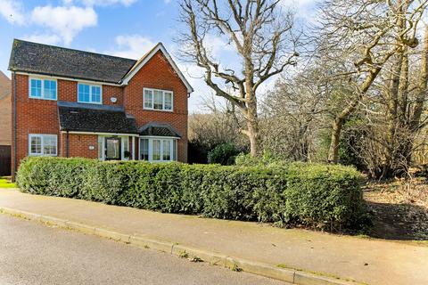 4 bedroom detached house for sale, Harmonds Wood Close, Broxbourne EN10