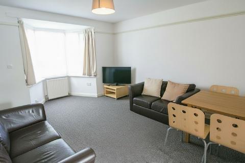 4 bedroom house to rent, Birmingham B17