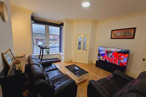 3 bedroom terraced house for sale, Hollingwood Lane, Bradford, BD7