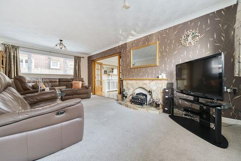 4 bedroom detached house for sale, Cambridge Road, Wigmore ME8