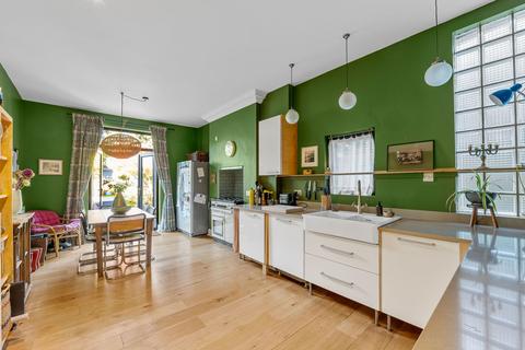 34 Northwood Road, London, SE23 2HR