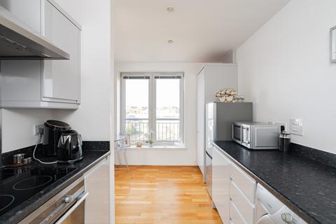 2 bedroom flat for sale, Ashley Place, Edinburgh EH6