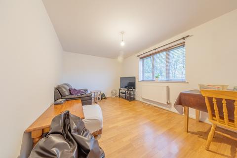 2 bedroom flat for sale, Priory Gardens, Birmingham B28