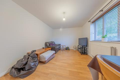 2 bedroom flat for sale, Priory Gardens, Birmingham B28