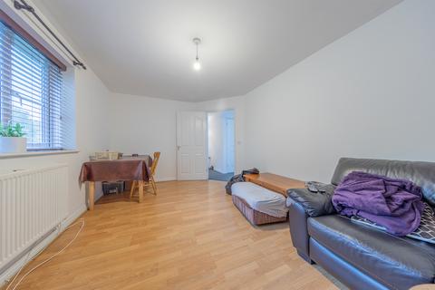 2 bedroom flat for sale, Priory Gardens, Birmingham B28