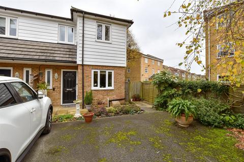 2 bedroom semi-detached house for sale, Ravenscourt Road, Deal, Kent