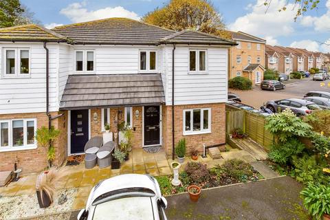 2 bedroom semi-detached house for sale, Ravenscourt Road, Deal, Kent