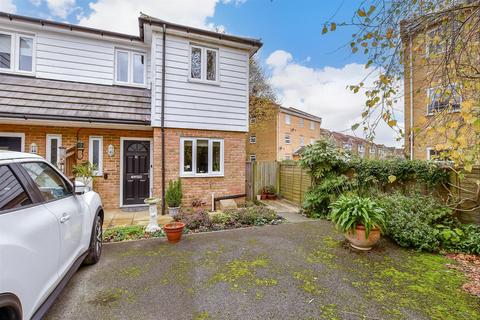 2 bedroom semi-detached house for sale, Ravenscourt Road, Deal, Kent