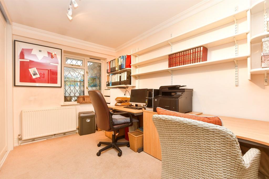 Study/ Bedroom 5