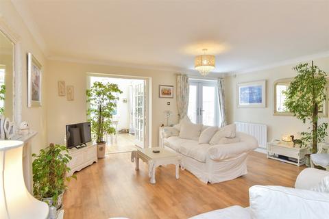 2 bedroom end of terrace house for sale, Marina Way, Brighton, East Sussex