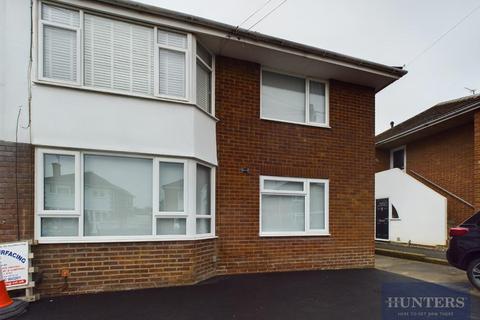 2 bedroom maisonette to rent, Canterbury Walk, Warden Hill, Cheltenham