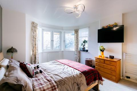 164/1 Glasgow Road, Edinburgh, EH12 8LS