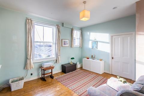 1 bedroom flat for sale, Trafalgar Lane, Edinburgh, EH6