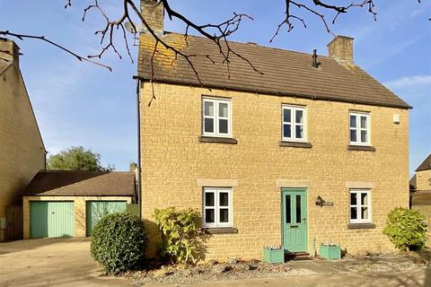 3 bedroom detached house for sale, The Limes, South Cerney,