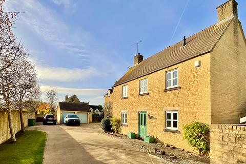 3 bedroom detached house for sale, The Limes, South Cerney,