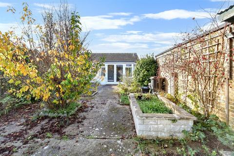 43 Newlands, Whitfield, Dover, CT16 3NB