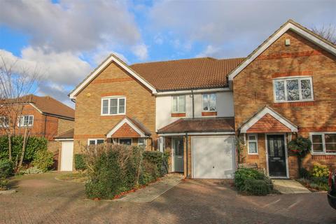 3 bedroom townhouse for sale, Turnpike End, Aylesbury HP21