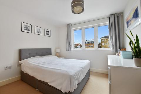 1 bedroom flat to rent, Stane Grove, Clapham, London