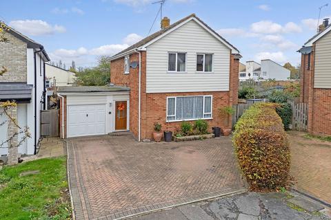 4 bedroom detached house for sale, Bridon Close, Chelmsford CM3