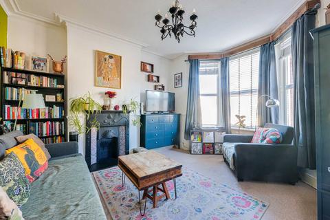 2 bedroom flat for sale, Westborough Road, Westcliff-on-sea, SS0