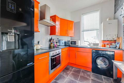 2 bedroom flat for sale, Westborough Road, Westcliff-on-sea, SS0