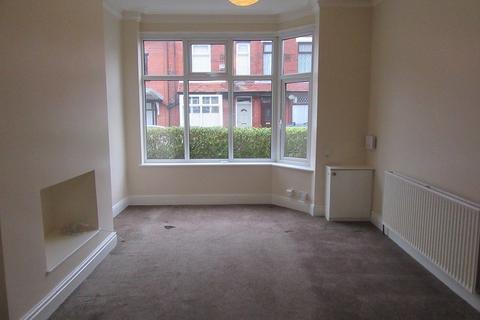 3 bedroom end of terrace house to rent, Cromwell Avenue, Whalley Range, Manchester. M16 0BG