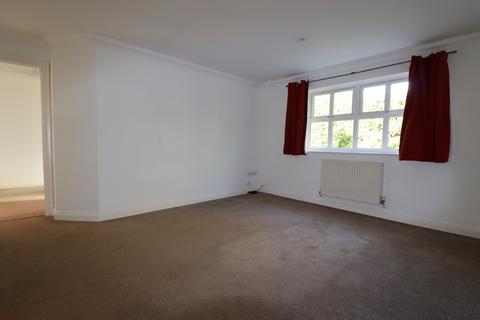 2 bedroom flat to rent, Pine Road, Chandler's Ford SO53