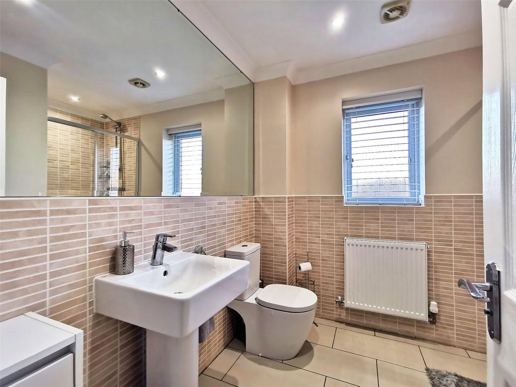 Master Ensuite