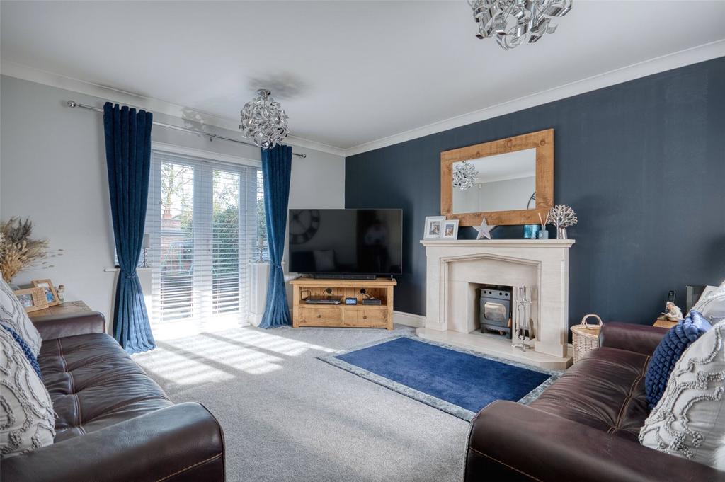 Formal Lounge