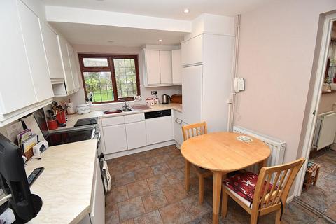 2 bedroom chalet for sale, Hopping Jacks Lane, Danbury