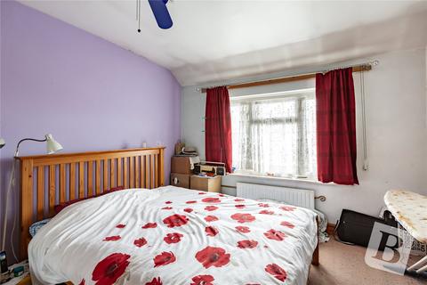 3 bedroom end of terrace house for sale, Verney Gardens, Dagenham, RM9