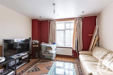 3 bedroom end of terrace house for sale, Verney Gardens, Dagenham, RM9