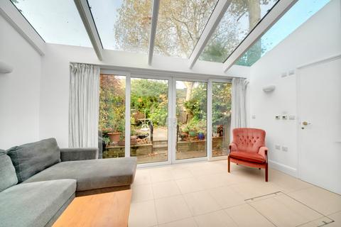 3 bedroom end of terrace house for sale, Hopping Lane, Canonbury N1