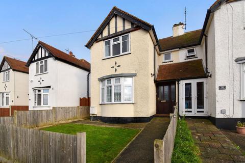 56 Downs Park, Herne Bay, CT6 6BZ