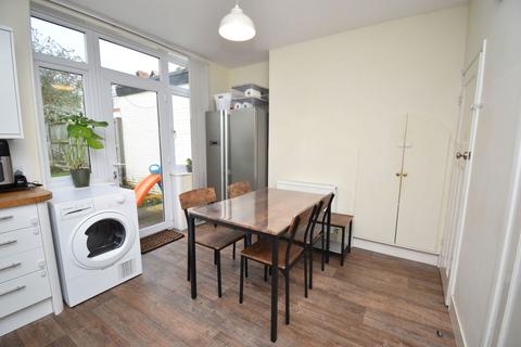 56 Downs Park, Herne Bay, CT6 6BZ
