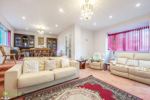 5 bedroom detached house for sale, Burney Bit, Tadley RG26