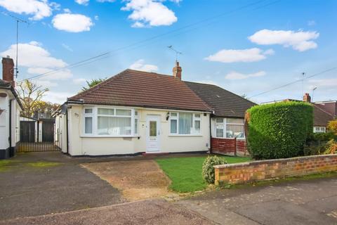 2 bedroom semi-detached bungalow to rent, Watford WD19