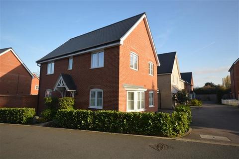 4 bedroom link detached house for sale, Larns Walk, Braintree, CM7