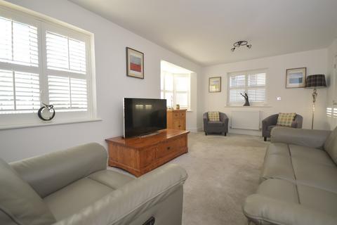 4 bedroom link detached house for sale, Larns Walk, Braintree, CM7