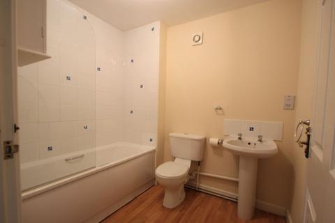 2 bedroom flat to rent, South Street, Taunton TA1