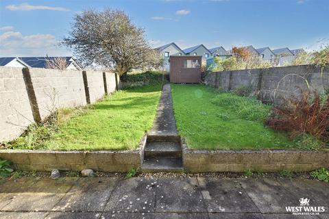 3 bedroom terraced house for sale, Heol Dewi, St. Davids