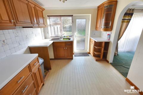 3 bedroom terraced house for sale, Heol Dewi, St. Davids