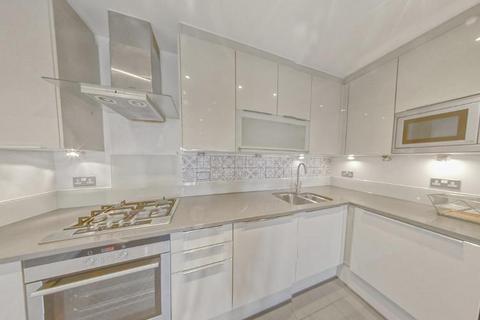 2 bedroom flat to rent, Jacobs Court, Plumbers Row, Aldgate, London, E1 1AE