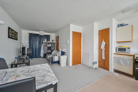 2 Miah Terrace, London, E1W 1NY