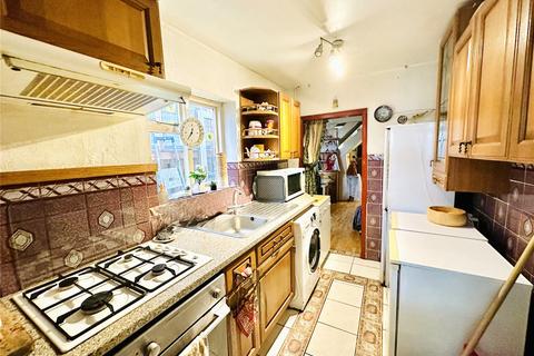 8 Cross Road, Croydon, CR0 6TA