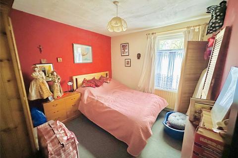 8 Cross Road, Croydon, CR0 6TA