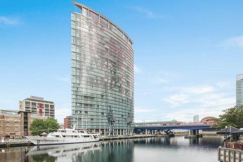 2 bedroom apartment to rent, No.1 West India Quay, Canary Wharf E14