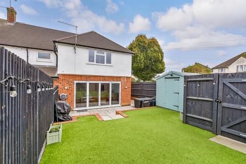 3 bedroom end of terrace house for sale, Derby Road, Maidstone, Kent